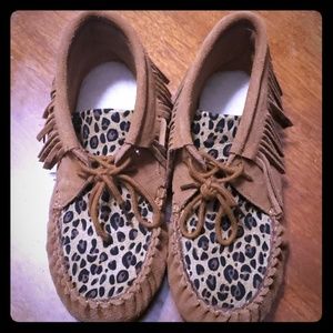 Leopard print mocassins